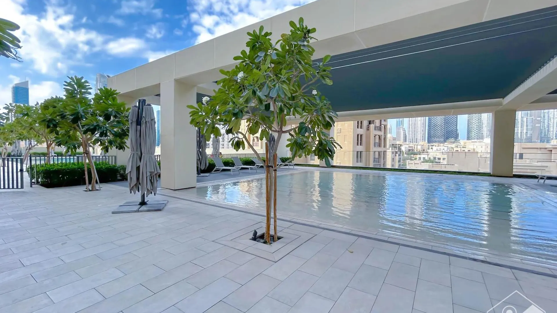 Apartment Burj Royale Luxury One-Bedroom With City Views Dubai