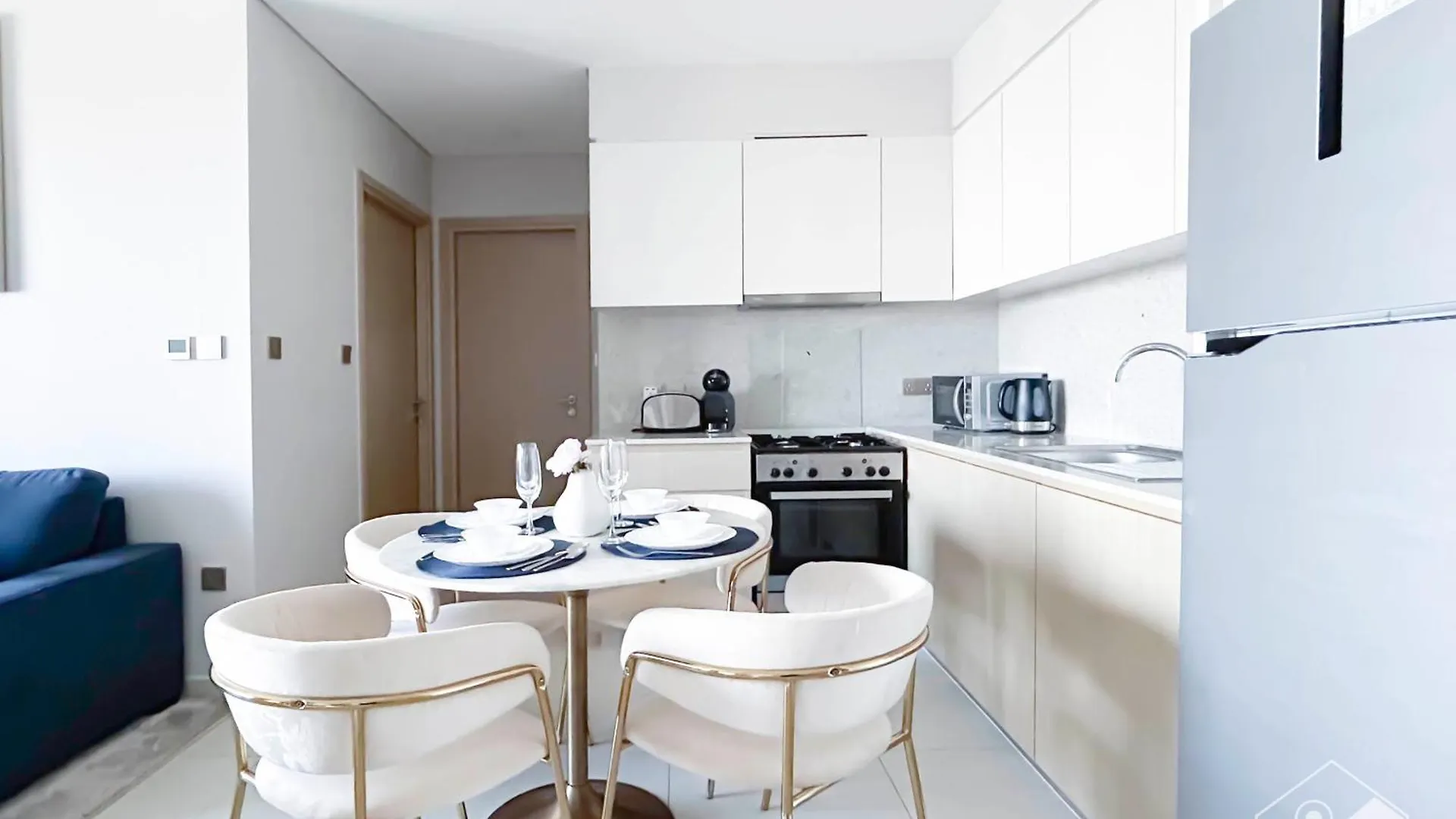 Burj Royale Luxury One-Bedroom With City Views Dubai