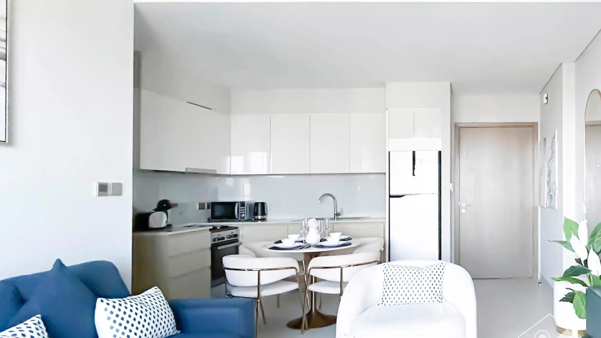 Apartment Burj Royale Luxury One-Bedroom With City Views Dubai